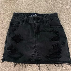 Hollister black denim skirt